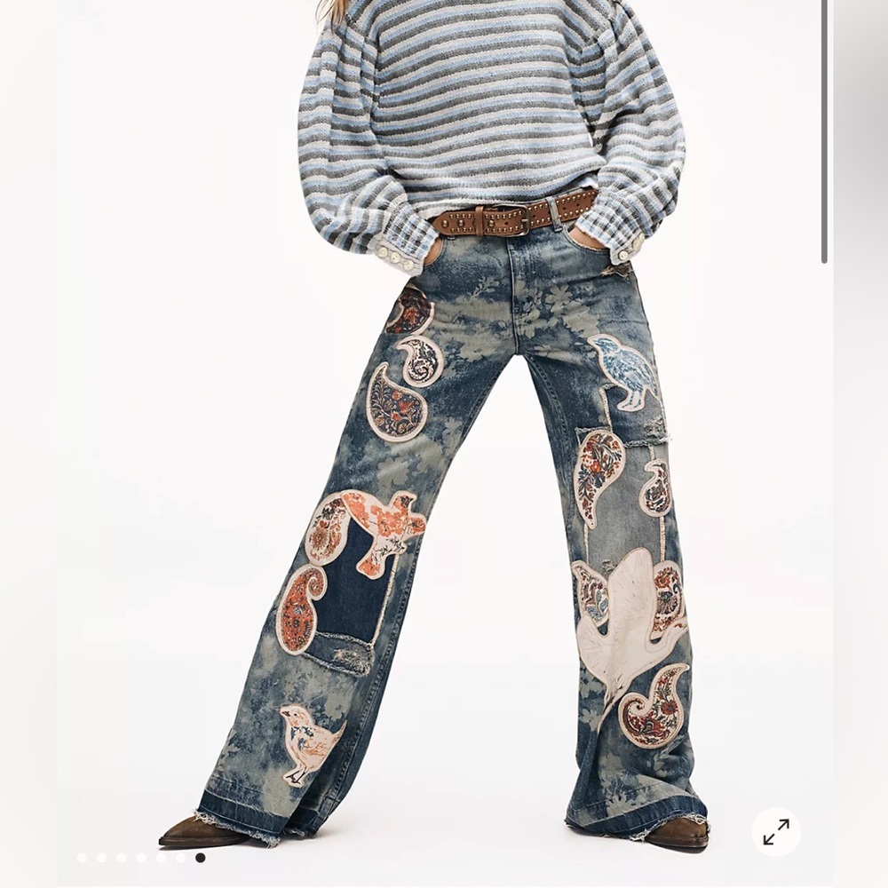 We The Free Flying High Patched Jeans🌸🔥 - Picture 10 of 12